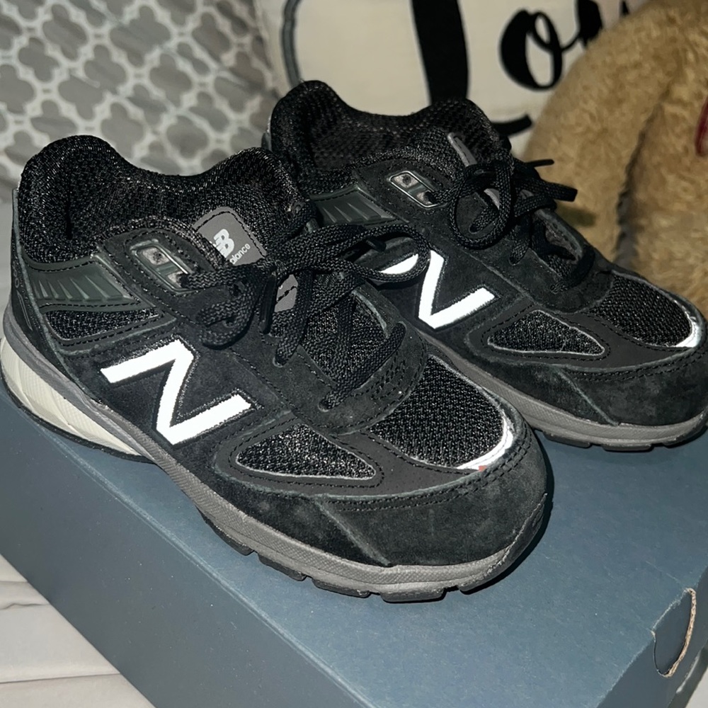 Toddlers New Balance 990’s
